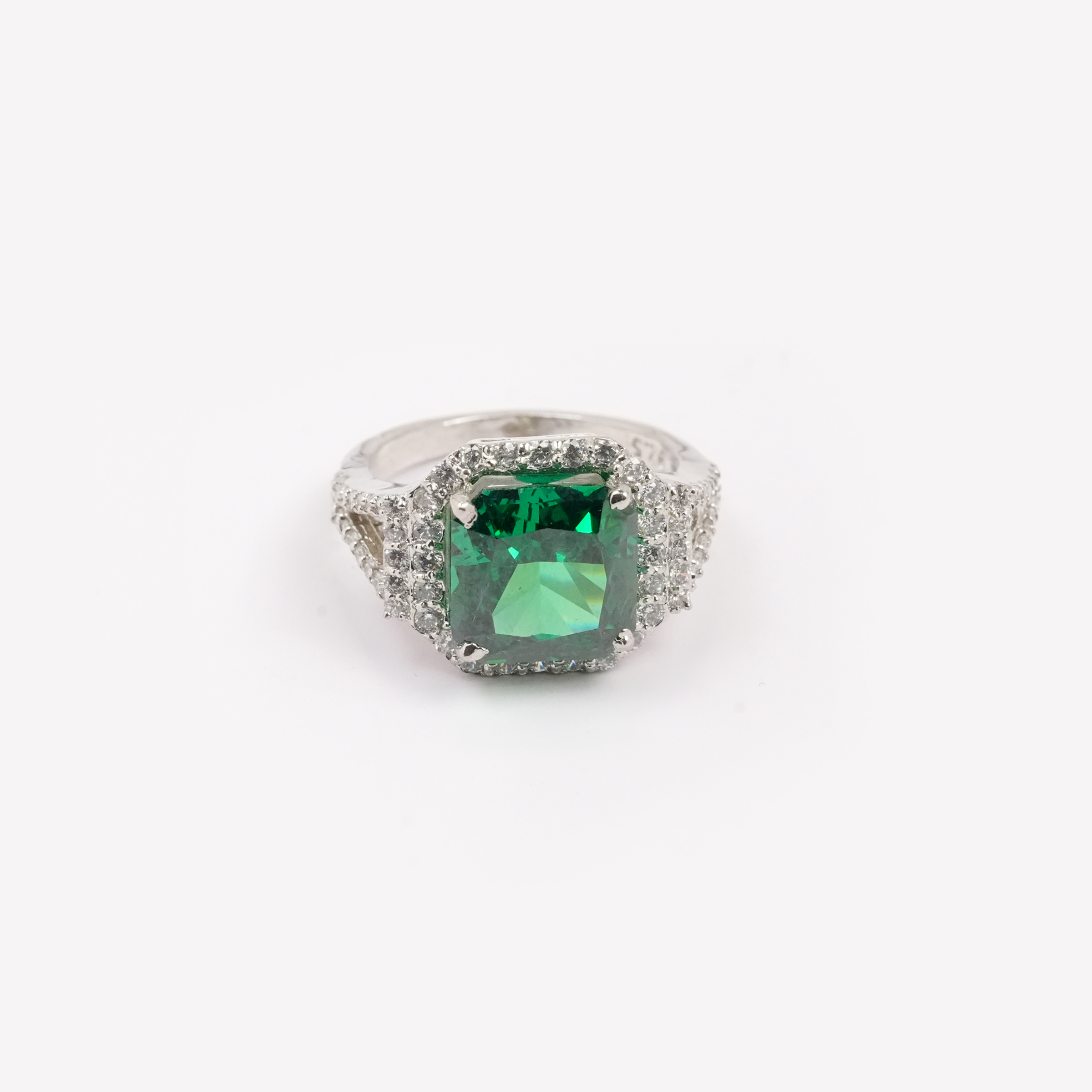 Emerald Majesty Silver Ring